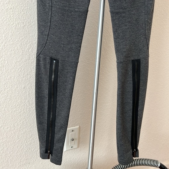 BCBGmaxazria Riding Pants/ Leggings - Picture 12 of 12